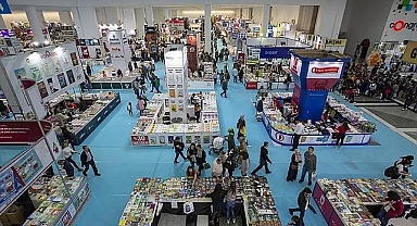 Uluslararası İstanbul Kitap Fuarı Başladı 