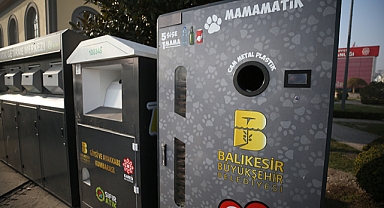 Atık karşılığı ücretsiz mama : Mamamatik