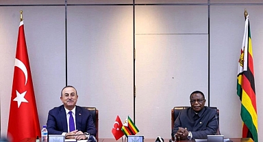 Bakan Çavuşoğlu Zimbabve Dışişleri Bakanı Frederic Shava ile görüştü