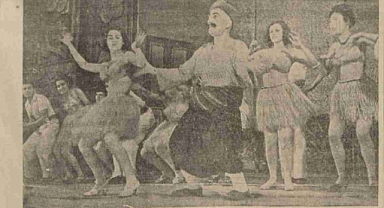 Biraz batı, biraz doğu: Tulûat tiyatrosu 