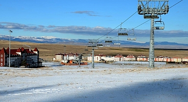 Cıbıltepe Kayak Merkezi'nde kar yok