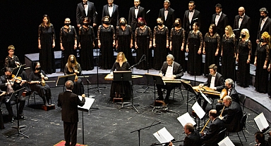 CUMHURBAŞKANLIĞI KLASİK TÜRK MÜZİĞİ KOROSU’NDAN AKM’DE YILIN İLK KONSERİ: SÛZİDİLÂRÂ