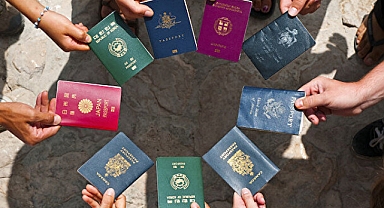 DÜNYANIN EN GÜÇLÜ PASAPORTLARI BELLİ OLDU 