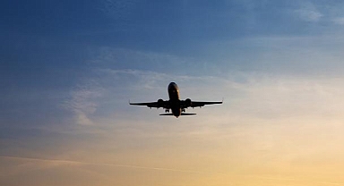 2 kişi inince uçak kalkabildi. İran’da Tahran-Hurem Abad seferi yapan yolcu uçağının kaptan pilotu ‘fazla ağırlık’ gerekçesiyle iki yolcuyu uçaktan indirdi. 