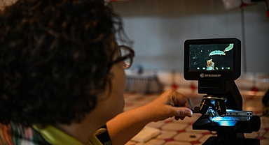 Kozmetik ham maddesinin ardından çevre dostu sinekten köpek maması da ürettiler