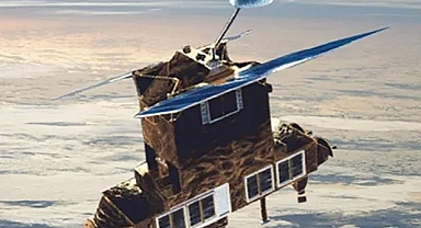 Ölü NASA uydusu, Dünya'ya düşmek üzere