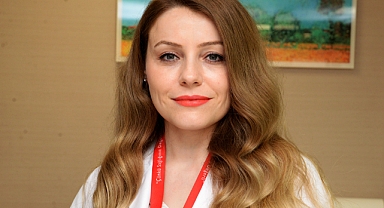  SİVİLCESİZ BİR CİLT İÇİN BİLMENİZ GEREKEN 9 FAKTÖR 