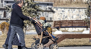 Soğuğu türkülere konu olan Erzurum'da bahardan kalma günler yaşanıyor