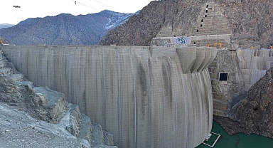 Yusufeli Barajı’nda su seviyesi 63 metreye ulaştı 