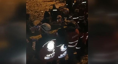 260. Saatte Büyük Mucize: 14 Yaşındaki Erkek Çocuğu Enkazdan Kurtarıldı