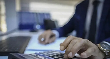 Afet bölgelerindeki kamu çalışanları izinli sayılacak