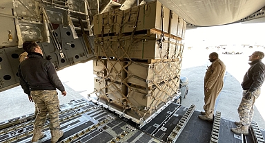 BAE, Türkiye ve Suriye'deki depremzedelere şu ana kadar 118 uçakla yardım malzemesi gönderdi