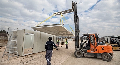 Büyükşehir, 5 binin üzerinde depremzedeyi konteyner kente taşıyacak