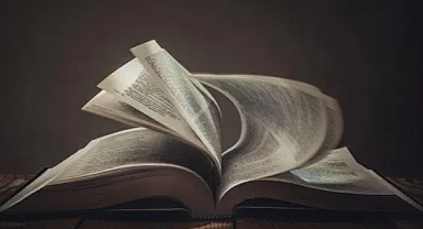 Çeşitli Sebeplerle Lanetli Olduklarına İnanılan Gizemli Kitaplar