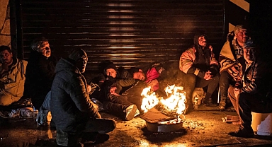 Deprem Bölgesi İçin Uzmanlar Uyardı: Araçta Uyunabilir Ama 20 Dakikada Bir Havalandırma Şart