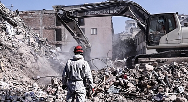 Deprem Bölgesinde Asbest Riski Oluşmaması İçin Sulama Hayati Önem Taşıyor