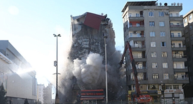 Depremde En Çok Hasar Alan İlçeler