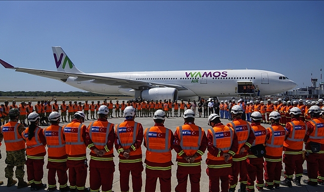 El Salvador, Türkiye ve Suriye'ye 100'ü Aşkın Arama Kurtarma Ekibi Gönderdi