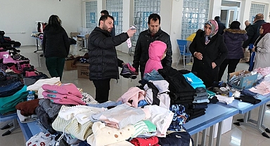 Kırklareli'ndeki öğrenci yurdunda depremzedeler için 