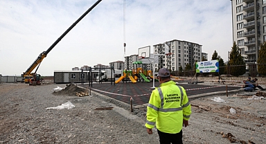 Sakarya Büyükşehir Belediyesi Adıyaman'a Konteyner Kent Kuruyor