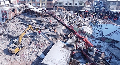 TBB'den Depremlerde Yıkılan Binaların Sorumluları Hakkında Suç Duyurusu
