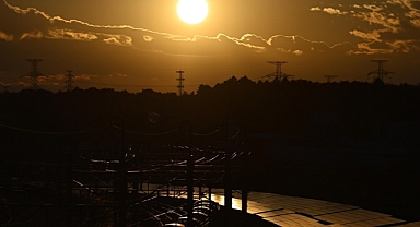 Temiz Enerji Şirketleri, Fosil Yakıt Şirketlerinden Yüzde 30 Daha Fazla Kar Ediyor