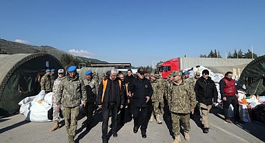 TSK 1 hafta sonra deprem bölgelerinde 19 lojistik destek üssü kurdu