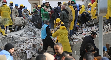 Turkcell: Elimizdeki tüm imkanları seferber etmeye devam edeceğiz