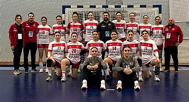 U17 Kız Milli Hentbol Takımı, final grubuna yükseldi