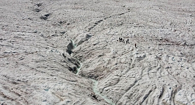 Uydular İklim Değişikliğinin Nehirleri İncelttiğini, Buzulları Sildiğini Gösteriyor