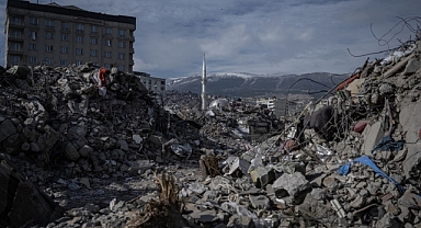 Uzmanlar Dün Yaşanan Depremler İçin Farklı Açıklamalarda Bulundu