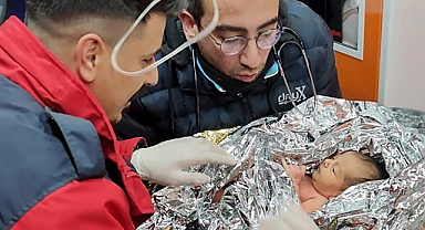 Yağız Ulaş Bebek ile Annesi 90. Saatte Enkazdan Kurtarıldı