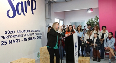 13 yaşındaki down sendromlu ressam SARP’ın resimleri büyük ilgi gördü!