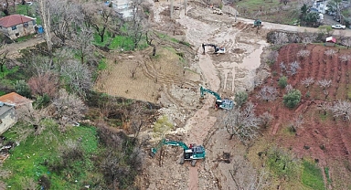 Adıyaman'da selde kaybolan iki kişiye ait bazı eşyalar bulundu