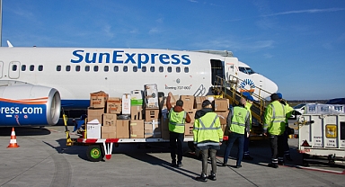 Almanya’dan SunExpress öncülüğünde 450 ton yardım malzemesi getirildi 