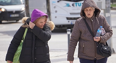 Balkanlar'dan gelen soğuk hava nedeniyle Trakya'da sıcaklıklar düştü