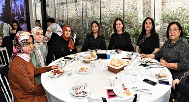 Bornova’da kadınlar kahvaltıda buluştu