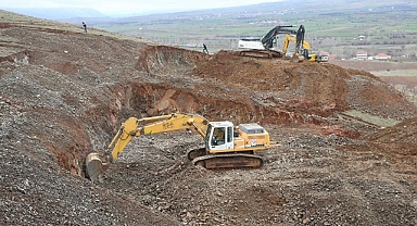  Doğanşehir'de depremzedelere sıcak yuva olacak 952 kalıcı konut için çalışmalar sürüyor
