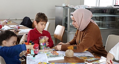 Edirne'de misafir edilen depremzede çocuklar oyunlarla eğlendi