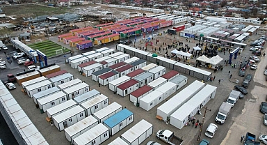 Elbistan'da hayatı normale döndürme çalışmaları sürüyor