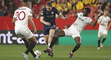  Fenerbahçe, UEFA Avrupa Ligi'nde yarın Sevilla ile rövanş maçına çıkacak
