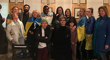 Göçmen sanatçılar, hikayelerini 