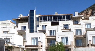 Hatay'da depremde hasar almayan otel afetzedelere de ev sahipliği yaptı 