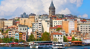 İSTANBUL BU YIL 30 MİLYON TURİST BEKLİYOR