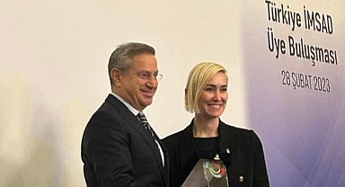 İSTİKLAL HARBİ SERGİSİNE TÜRKİYE İMSAD’DAN ÖDÜL