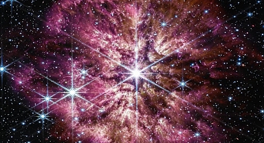 James Webb Uzay Teleskobu ölümün eşiğindeki bir yıldızın fotoğrafını çekti