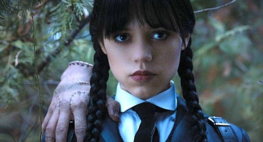 Jenna Ortega, “Wednesday” Dizisinin 2. Sezonunda Yapımcı Koltuğunda da Yer Alcak