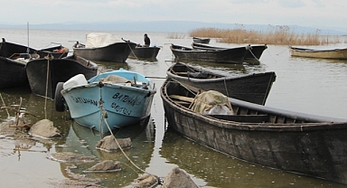 Manyas Kuş Gölü'ndeki kuraklık balıkçıları olumsuz etkiledi