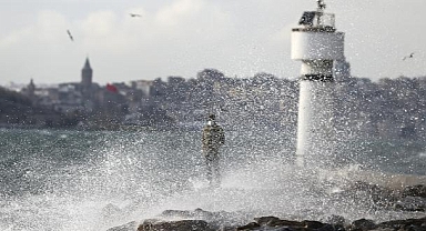 Meteorolojiden Marmara ve Ege bölgelerinde kuvvetli lodos uyarısı