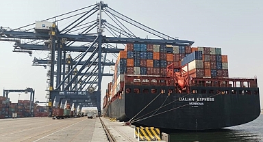 Pakistan'dan Türkiye'ye çadır taşıyan ikinci gemi yola çıktı